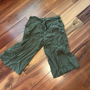 Bcbg moss green pants